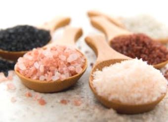 Comparison of Salt: Himalayan Salt - Kosher Salt - Regular Salt - ...
