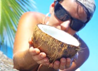 How coconut oil helps lose weight and reduce belly fat